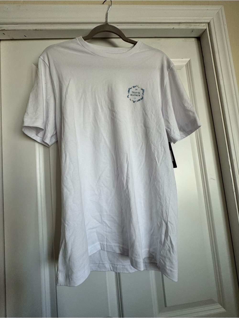 New Travis Mathew Medium White Blue Ocean Jewel Hawaiian Graphic Cotton T Shirt